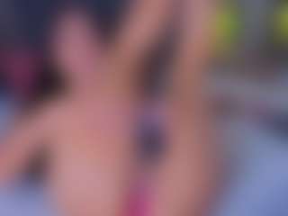 Mia-Oceann's Live Sex Cam Show