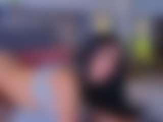 Mia-Oceann's Live Sex Cam Show