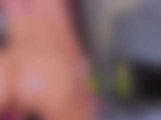 Mia-Oceann's Live Sex Cam Show