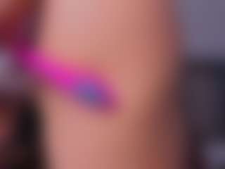 Mia-Oceann's Live Sex Cam Show