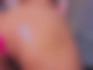 Mia-Oceann's Live Sex Cam Show