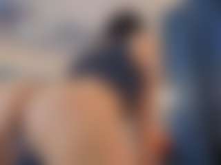 Mia-Oceann's Live Sex Cam Show