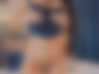 Mia-Oceann's Live Sex Cam Show