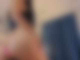 Mia-Oceann's Live Sex Cam Show