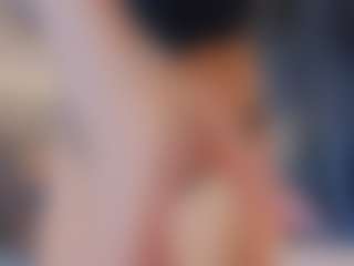 Mia-Oceann's Live Sex Cam Show