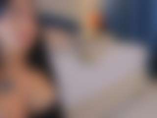 Mia-Oceann's Live Sex Cam Show
