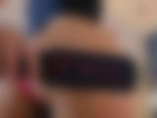 Mia-Oceann's Live Sex Cam Show