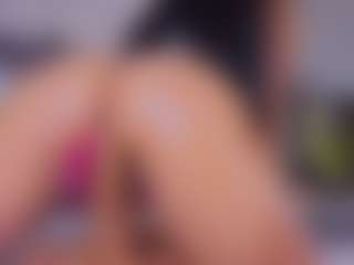 Mia-Oceann's Live Sex Cam Show
