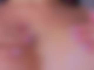 Mia-Oceann's Live Sex Cam Show