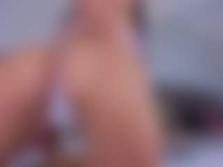 Mia-Oceann's Live Sex Cam Show