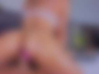 Mia-Oceann's Live Sex Cam Show