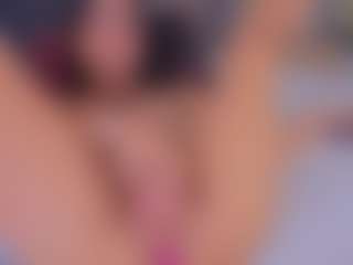 Mia-Oceann's Live Sex Cam Show