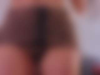 Mia-Oceann's Live Sex Cam Show