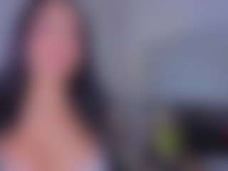 Live cam show with Mia-Oceann - Blowjob on Mixed Magazine Live