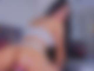 Mia-Oceann's Live Sex Cam Show