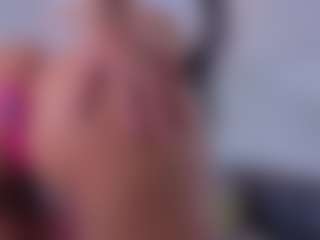 Mia-Oceann's Live Sex Cam Show