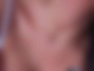 Mia-Oceann's Live Sex Cam Show