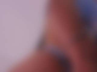 Mia-Oceann's Live Sex Cam Show