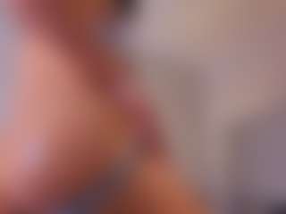 Mia-Oceann's Live Sex Cam Show