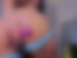 Mia-Oceann's Live Sex Cam Show