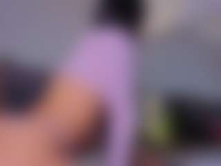 Mia-Oceann's Live Sex Cam Show