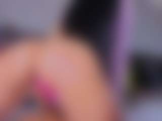 Live cam show with Mia-Oceann - Sexy on Camming Site
