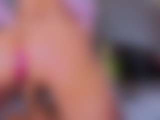Mia-Oceann's Live Sex Cam Show