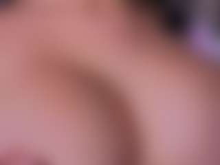 Mia-Oceann's Live Sex Cam Show