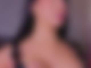 Mia-Oceann's Live Sex Cam Show