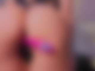 Mia-Oceann's Live Sex Cam Show
