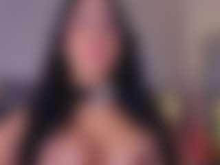 Mia-Oceann's Live Sex Cam Show