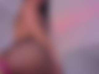 Mia-Oceann's Live Sex Cam Show