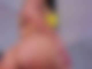 Mia-Oceann's Live Sex Cam Show