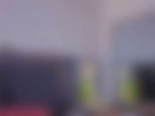 Live cam show with Mia-Oceann - Blowjob on madthumbs