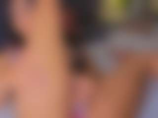 Mia-Oceann's Live Sex Cam Show