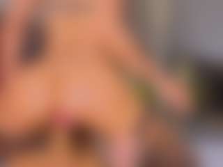 Mia-Oceann's Live Sex Cam Show
