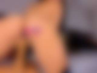 Mia-Oceann's Live Sex Cam Show