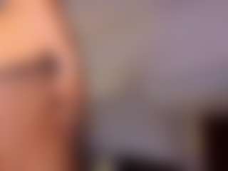 Mia-Oceann's Live Sex Cam Show