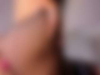 Mia-Oceann's Live Sex Cam Show