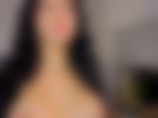 Mia-Oceann's Live Sex Cam Show