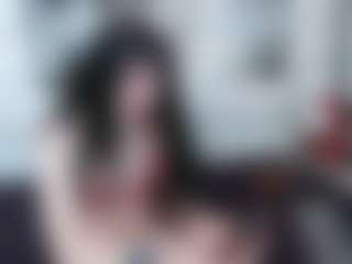 Live cam show with Alixxon1 - Oil on Latina Girls