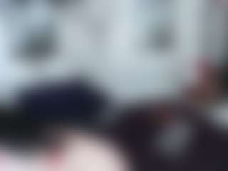 Live cam show with Alixxon1 - Oil on instabang