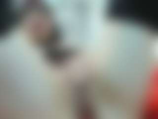 Live cam show with Alixxon1 - Latina on Dare Cams