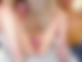 Live cam show with ALICE AND TOM - Normal on Camsoda