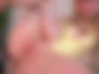 Live cam show with HildaGuyse - Teen (18+) on AdultVida.com