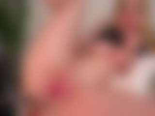 Live cam show with HildaGuyse - Foot Fetish on Cam Slut