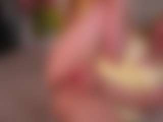 Live cam show with HildaGuyse - Sexting on eurowanks.com