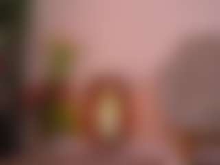 Live cam show with HildaGuyse - Teen (18+) on eurowanks.com