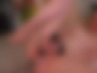 Live cam show with HildaGuyse - Teen (18+) on Stripli.com