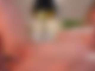 Live cam show with HildaGuyse - Athletic on Gym Cam Girls